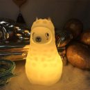Animal Alpaca Kids Night Light, Children's Room LED Bedside Lamp, Rechargeable Soft Silicone Light, Adjustable Brightness and Colors, Compatible with Touch Control & Remote Control